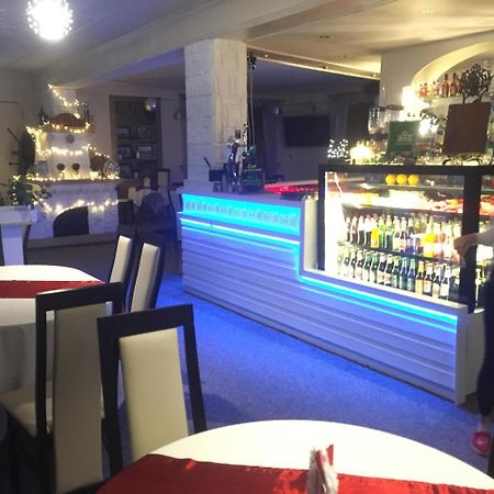 בוצ'ניה Hotel Mis מראה חיצוני תמונה