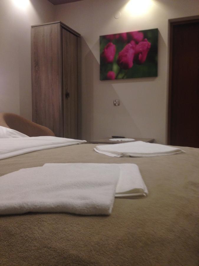 בוצ'ניה Hotel Mis מראה חיצוני תמונה