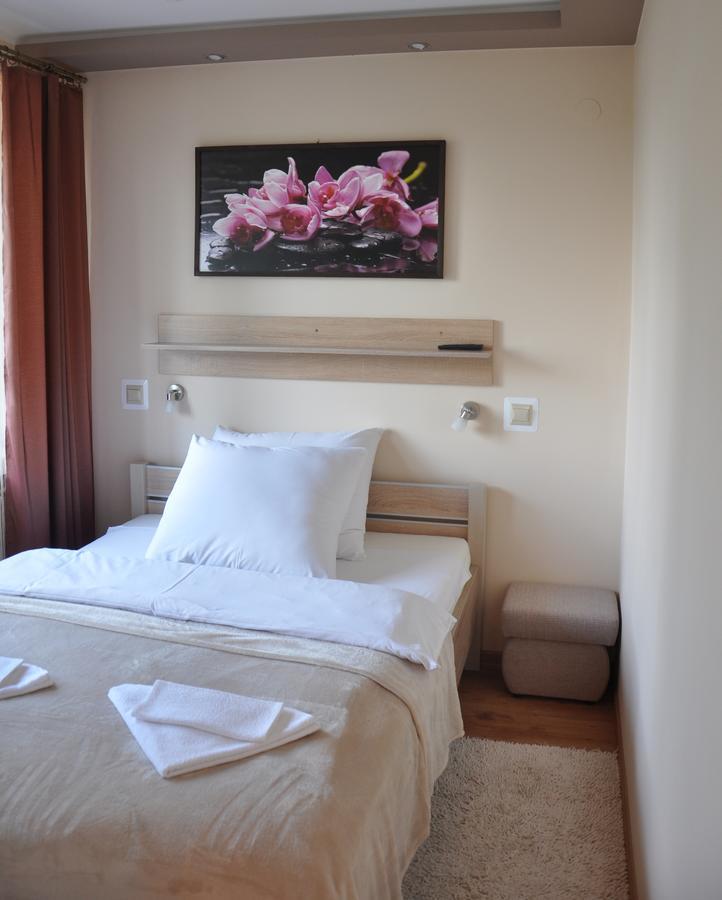 בוצ'ניה Hotel Mis מראה חיצוני תמונה