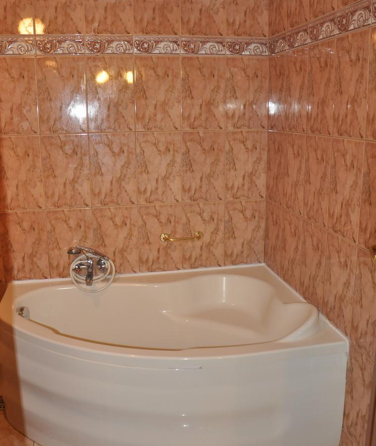 בוצ'ניה Hotel Mis מראה חיצוני תמונה