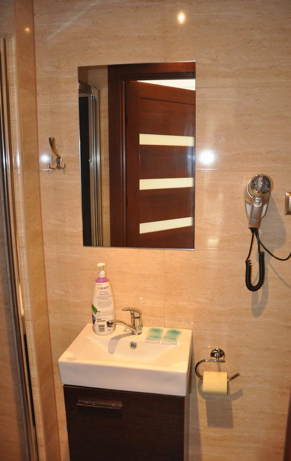בוצ'ניה Hotel Mis מראה חיצוני תמונה