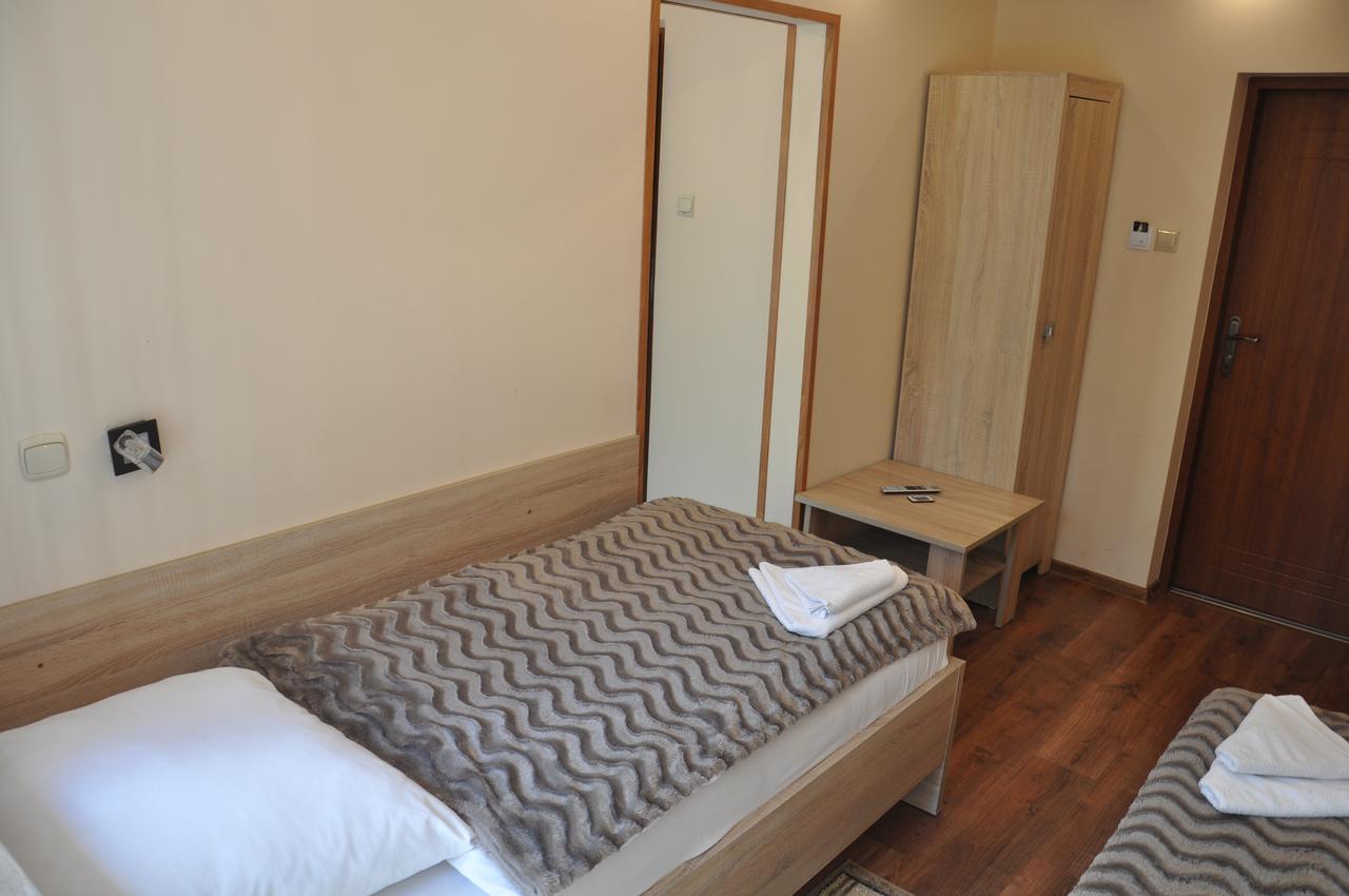 בוצ'ניה Hotel Mis מראה חיצוני תמונה